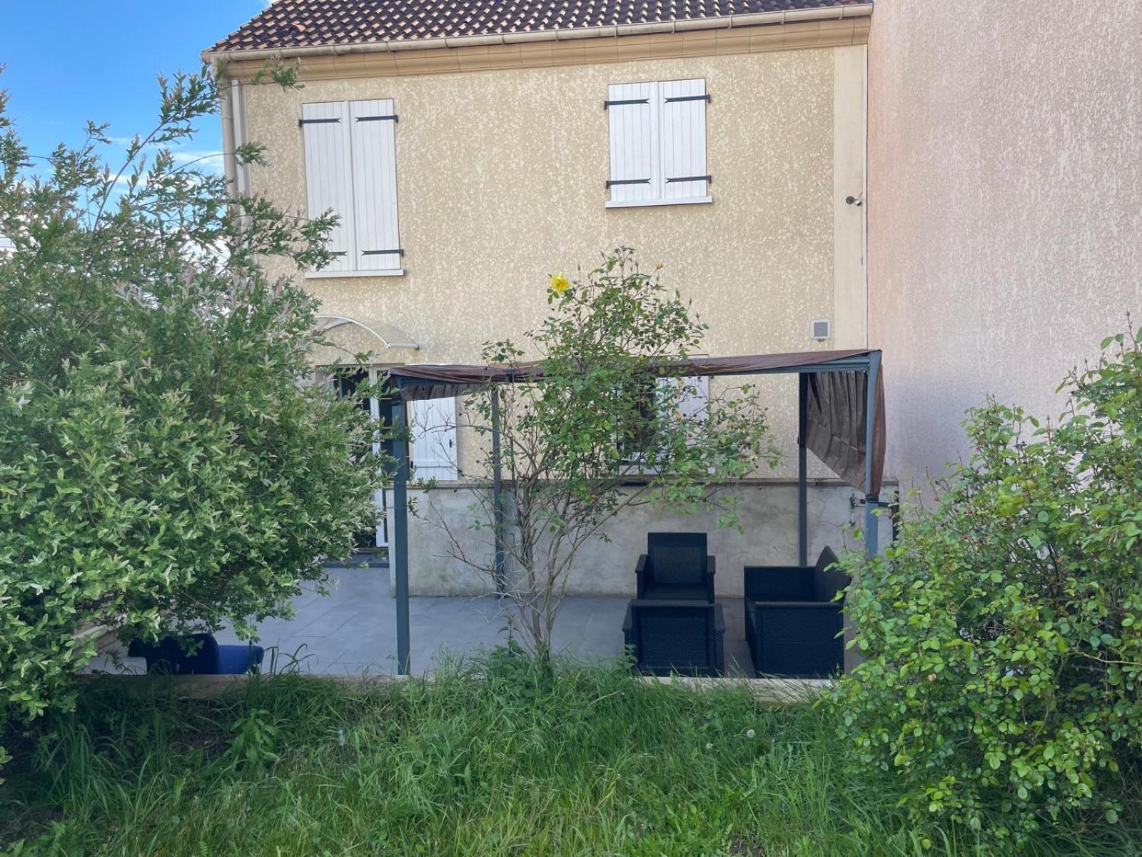 Maison De Caractere A Ballainvilliers Exteriér fotografie